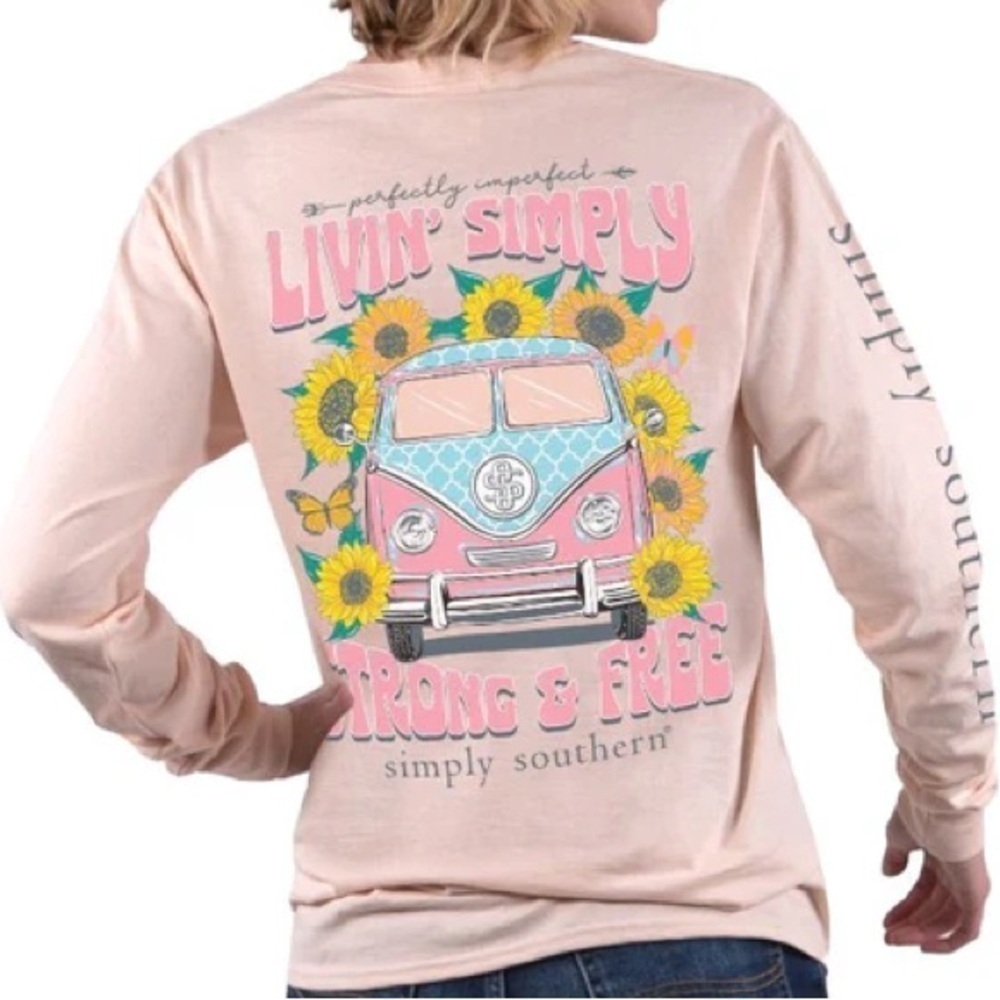 SIMPLY SOUTHERN LIVIN STRONG & FREE VAN LONG SLEEVE T-SHIRT size medium